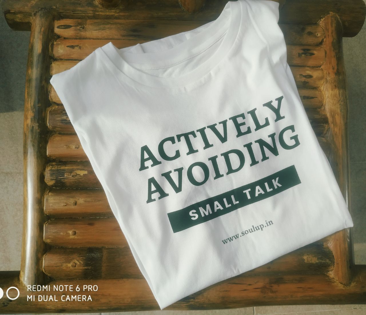 Actively avoiding small talk - T shirt